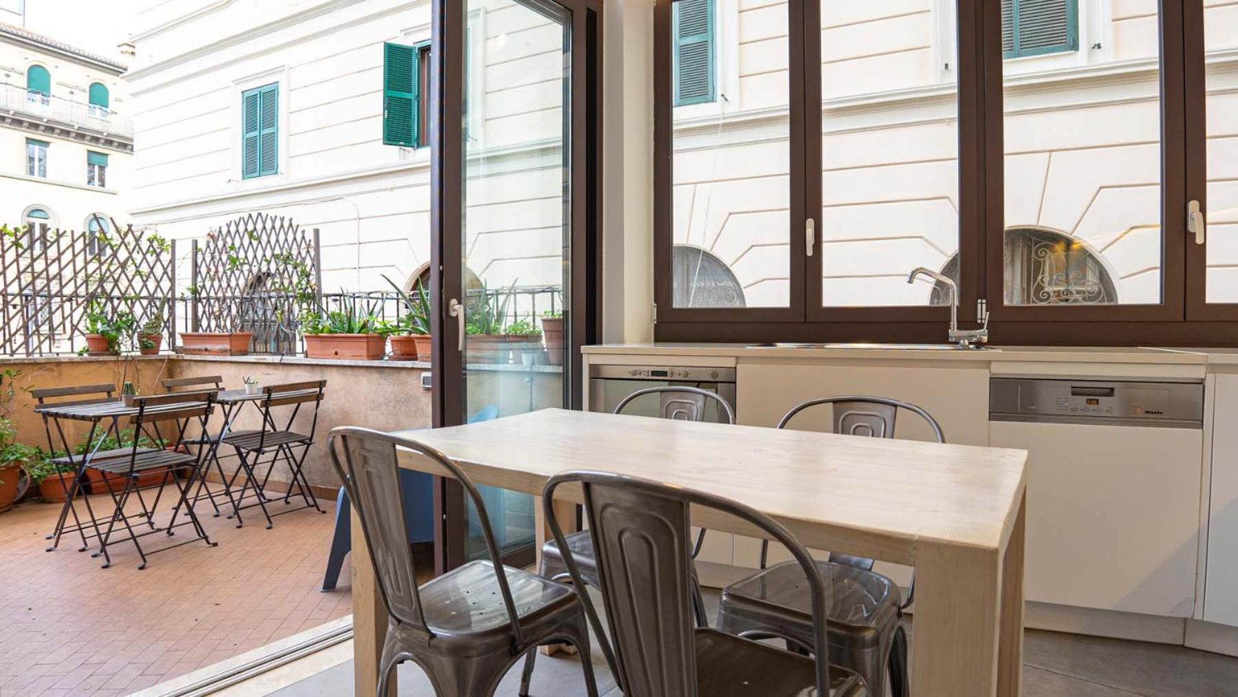 Cozy Nest With Terrace In Trastevere Rom Eksteriør billede
